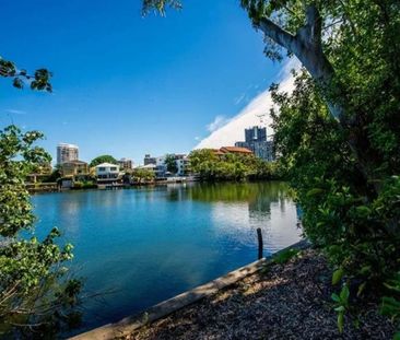 Surfers Paradise - Photo 3