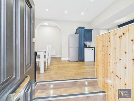 8a Cloughmore Terrace, Warrenpoint, Newry, BT34 3HP - Photo 5