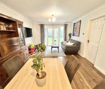 Torrington, Shoeburyness, Bishopsteignton Location, Essex, SS3 - Photo 3