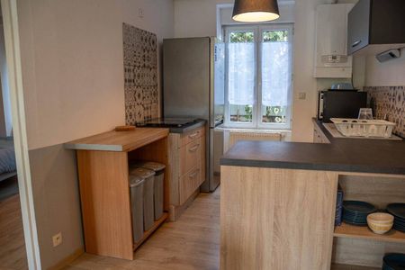 Appartement - 01000 Bourg-en-Bresse - Photo 4