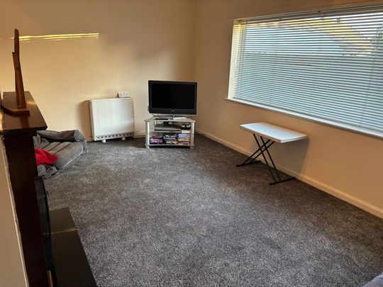 2 bedroom bungalow to rent - Photo 1