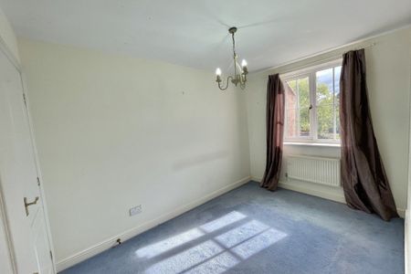 Williams Close - Photo 2