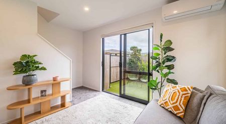 1/12 Rainey Grove, Taita - Photo 5