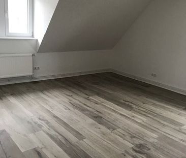 Helle und gepflegte 3,5-Zimmerwohnung mit Balkon und Garten - Foto 4