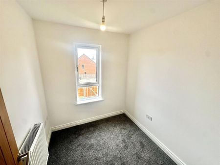 3 bedroom terraced house to rent - Photo 4