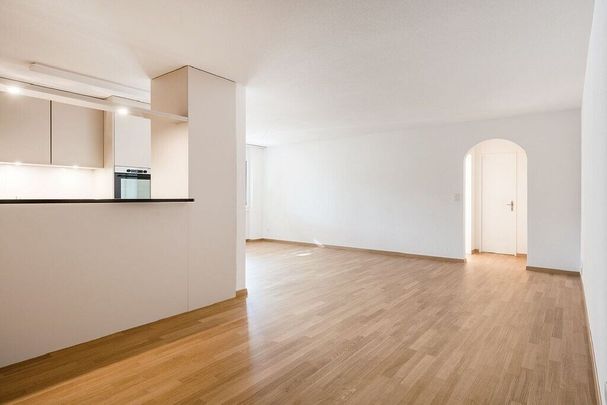 Beautiful Living - Photo 1