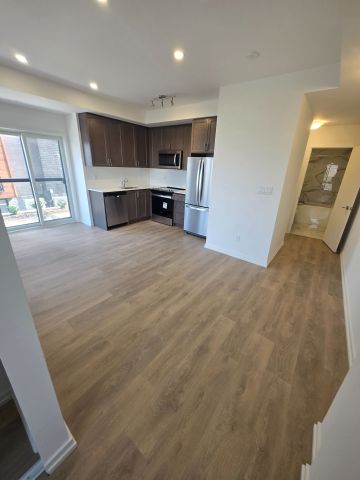 For Lease - 16 Lytham Green Circle Unit# 13, Newmarket, Ontario - Photo 3