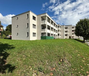 Grosszügige Wohnung im Hochparterre mit Balkon - Photo 1
