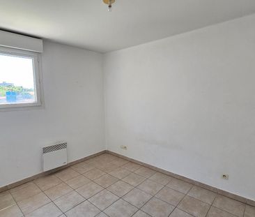 Location Appartement 3 pièces 58m² TOULON 83100 - Photo 4