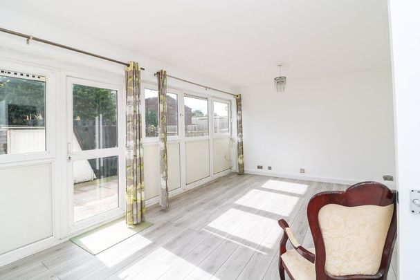 4 bedroom maisonette to rent - Photo 1