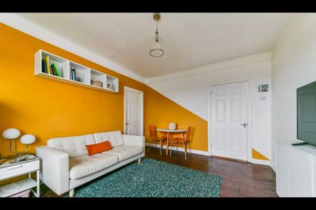 2 Bed Flat, Kirkdale, SE26 - Photo 4