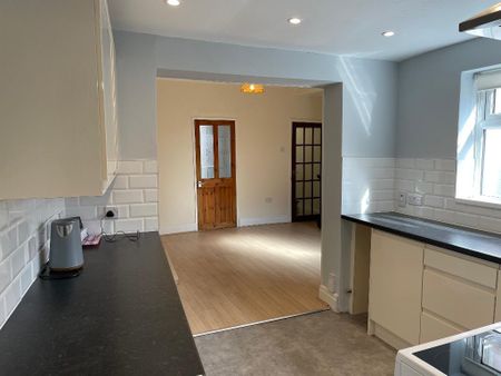 2 Bedroom End Terraced House To Rent - Photo 5