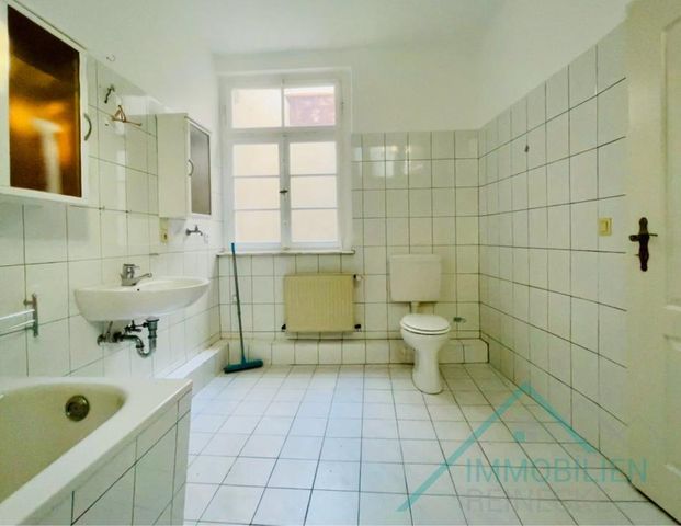 Fußgängerzone: Gemütliche Dachgeschosswohnung - Photo 1