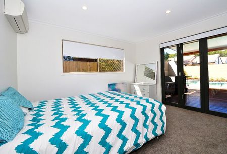 Renovated 4 bedroom house less than 200 m to the beach - Photo 4