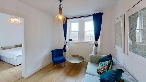 2 bedroom flat to rent - Photo 1