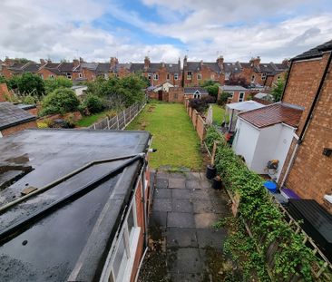 5 Bed Student Accommodation - Photo 4