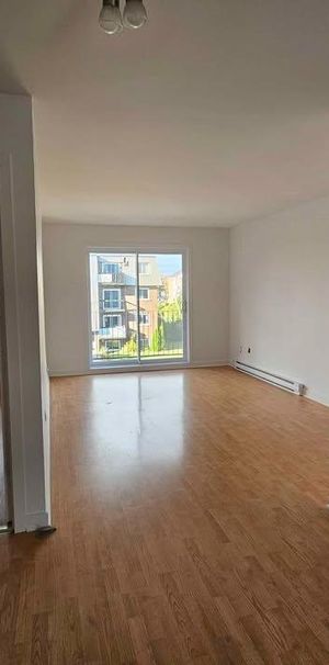 Grand 4 1/2 rénové à Varennes - Photo 1