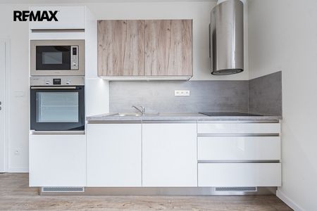 Pronájem bytu 1+kk 55 m² - Фото 3