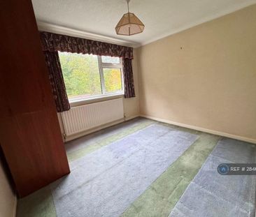 4 bedroom detached house to rent - Photo 6