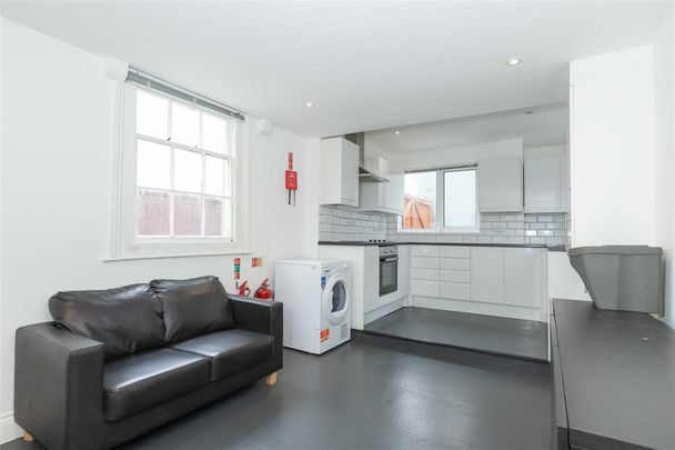 Western Place, Worthing - Photo 1