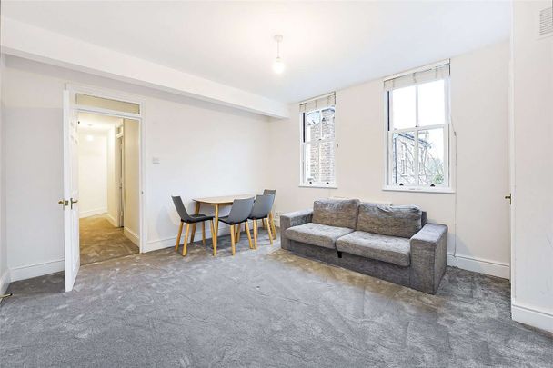 A fabulous two double bedroom first floor flat - Photo 1