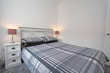 2 bedroom apartment to rent - Photo 3