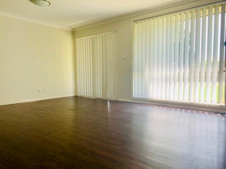 Family Home in Eastridge Estate - Photo 3