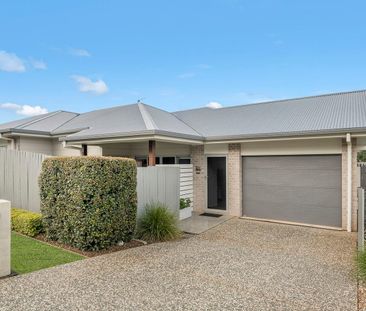 Spacious, Stylish & Perfectly Positioned in Lake Innes - Photo 2