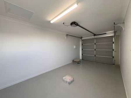 Modern Comfort and Convenience in the Heart of Medowie - Photo 4