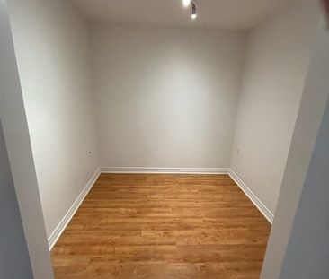 For Lease - 3840 Bathurst Street Unit# 408, Toronto, Ontario - Photo 3