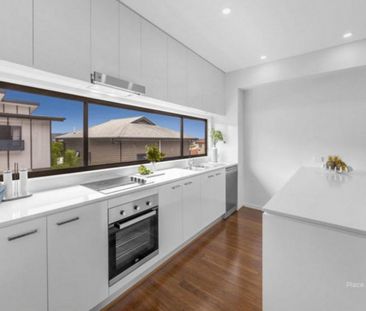 2/34 Taunton Street, Annerley QLD 4103 - Townhouse For Rent | Domain - Photo 3