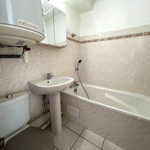 Location Appartement 1 pièce 24m² - Photo 2