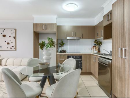 Freshly Updated 2 Bedroom Apartment In Prime Stafford Location. Walk To Shops And School - Photo 4