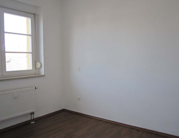 ab 1.3.26: schöne kompakte 3-Zi-Whg im 3. OG m. Balkon - Photo 1