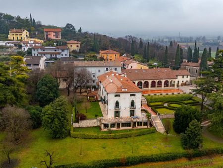 Casa semindipendente in affitto - Photo 2