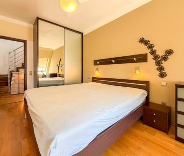 Vörösmarty utca Duplex Apartment with Panoramic Roof Terrace - Photo 6
