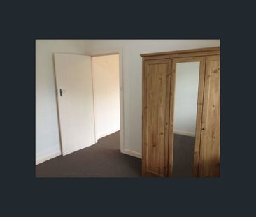 ONE BEDROOM UNIT IN A GREAT LOCATION! - Photo 1