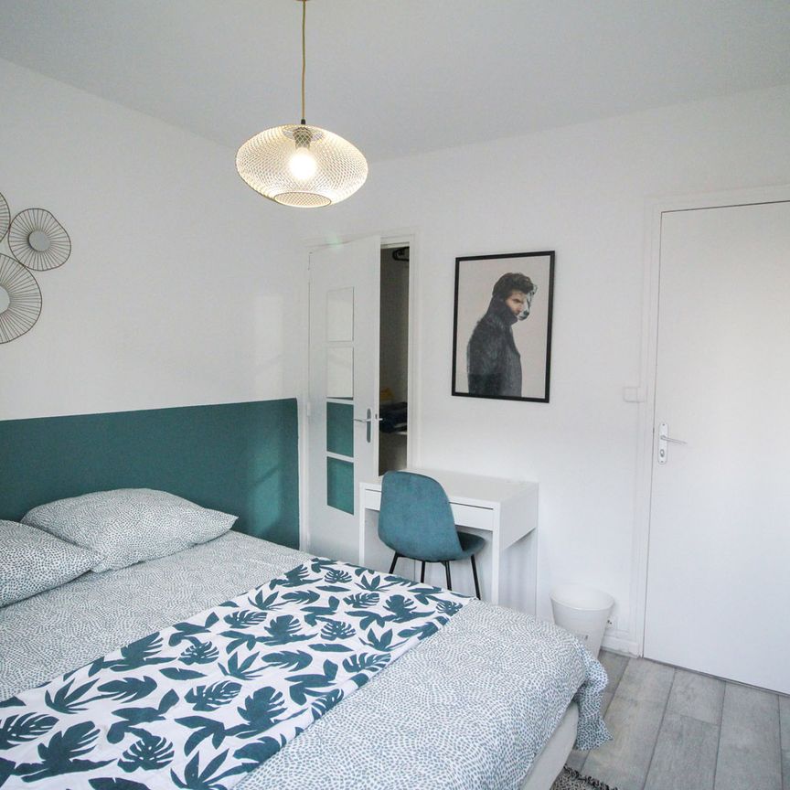 Villeurbanne - Le Richard - Chambre 4 - Photo 1