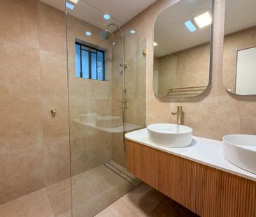 Family Home in Quiet Cul-de-Sac - Photo 5