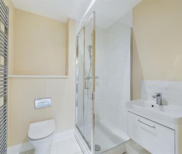 2 bedroom flat to rent - Photo 6