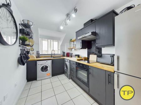 2 bedroom flat to rent - Photo 5