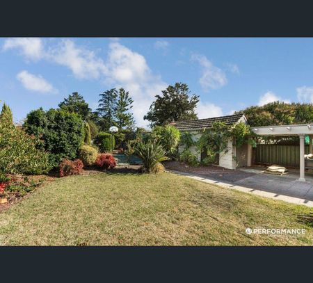 122 Neale Street, Flora Hill, Vic 3550 - Photo 5
