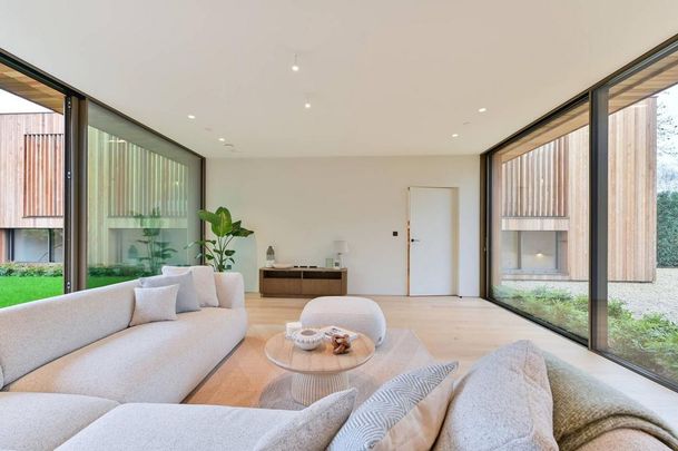 5 bedroom detached house to rent - Photo 1