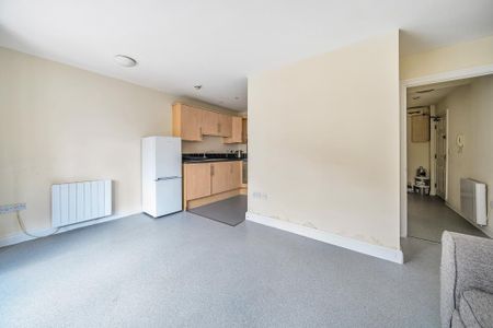 1 bedroom apartment to rent - Photo 3
