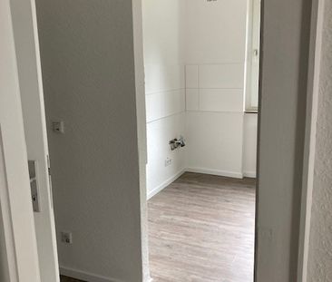 47101/16 Großzügige 1-Zimmer-Wohnung mit Balkon in Düsseldorf-Reisholz - Photo 2