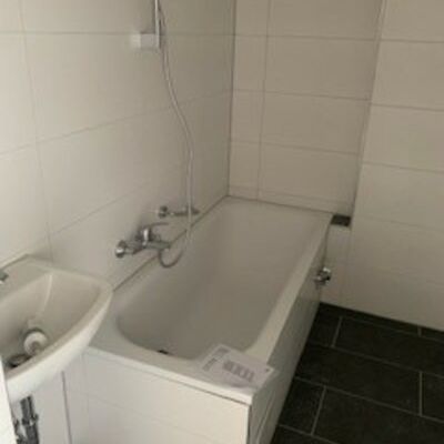 Geräumige und gut gelegene 3 Zimmer Wohnung nähe Stadtpark - Photo 1