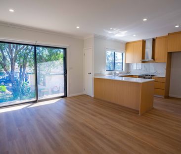 1A Strawberry Terrace, Glendale NSW 2285 - House For Rent | Domain - Photo 4