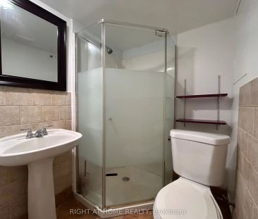 1039 Ossington Avenue #B - Photo 1