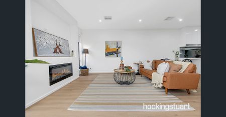 GREAT FAMILY HOME IN PRIME LOCATION - Photo 3