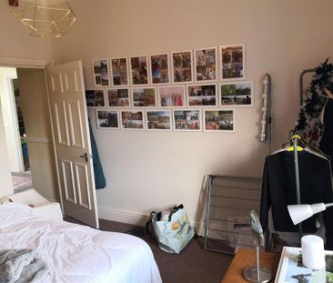 3 bedroom flat to rent - Photo 6